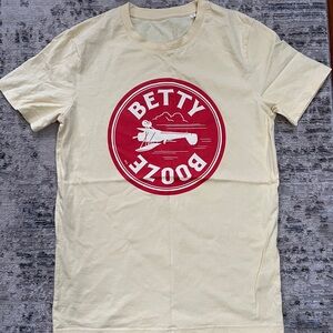 Betty Booze Cream T-Shirt Organic cotton